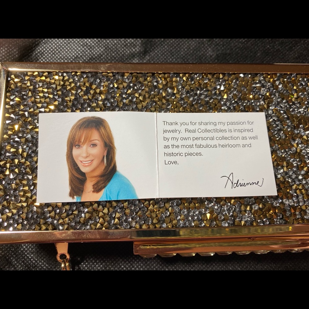 Purse - Picture 2 of 6